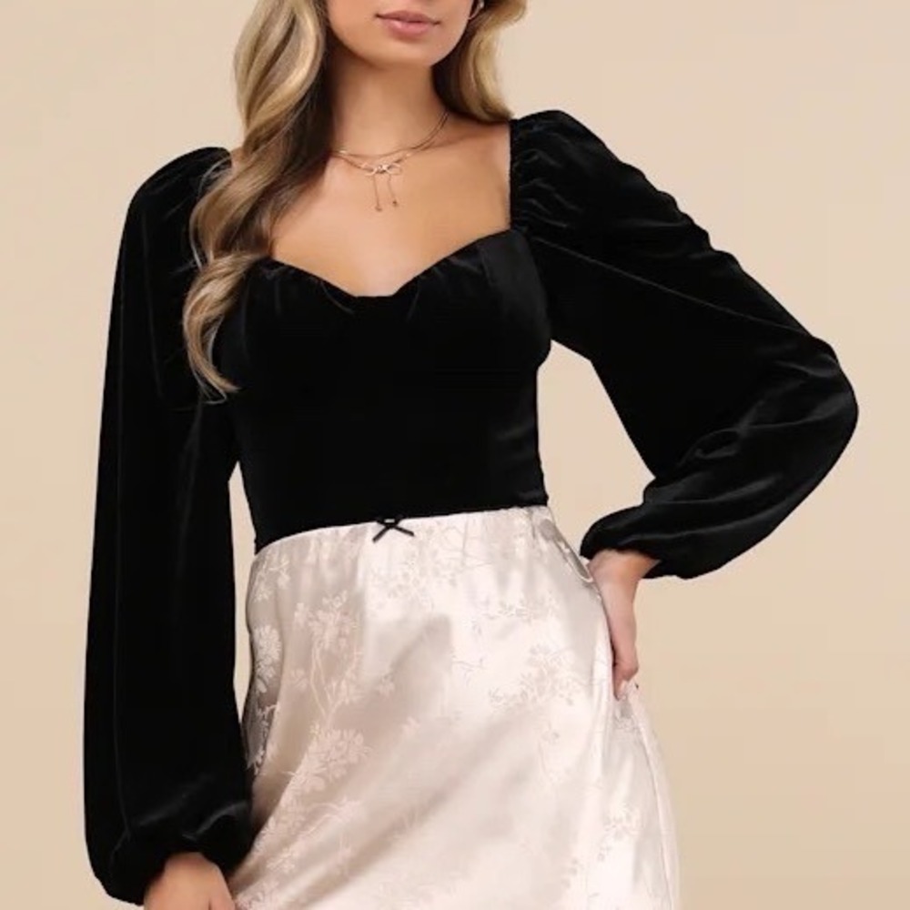 Lulus‎ Exquisite Expectation Top Womens M Black Velvet Tie-Back Balloon Sleeve